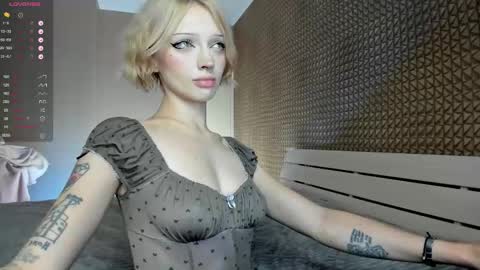 Mila 3 aka Deepthroat World Champion online show from February 21, 2026, 4:13 am