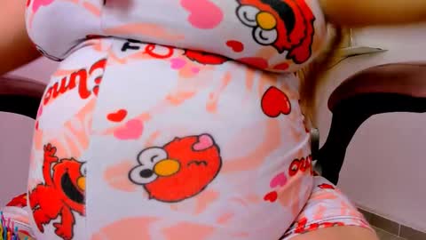 milk_zafira online show from November 8, 2025, 12:22 am