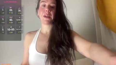 Snapshot of milkandhoneylullabies chatting on December 3, 2024, 5:42 am Milk online show from December 3, 2024, 5:42 am