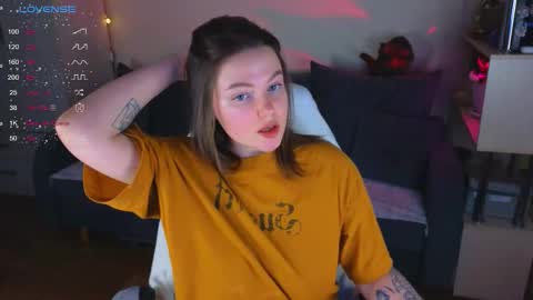 Snapshot of milkbun_x chatting on February 14, 2026, 5:53 pm KiteNext stream 0300-0900UTS5 online show from February 14, 2026, 5:53 pm