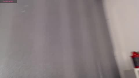 Snapshot of milker_amira chatting on February 24, 2025, 3:53 pm Amira online show from February 24, 2025, 3:53 pm