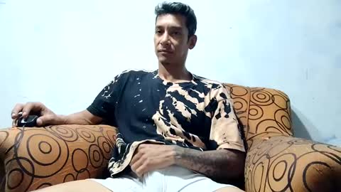 Snapshot of milkhammer chatting on December 12, 2024, 1:53 am Hammer online show from December 12, 2024, 1:53 am