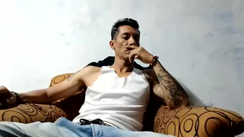 Snapshot of milkhammer chatting on December 16, 2024, 3:19 am Hammer online show from December 16, 2024, 3:19 am