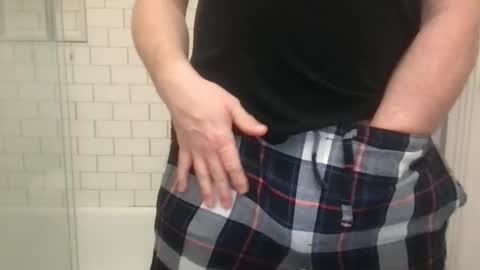 milkitdaddy online show from January 2, 2025, 4:52 am