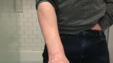 milkitdaddy online show from February 21, 2025, 4:18 am