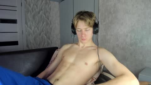 Isaac online show from February 5, 2025, 6:02 am