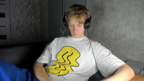 Isaac online show from February 6, 2025, 4:10 am