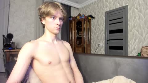 Snapshot of milkiwy chatting on March 3, 2026, 7:20 pm Isaac online show from March 3, 2026, 7:20 pm