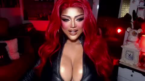 milkshakelavinia online show from February 11, 2025, 10:39 pm