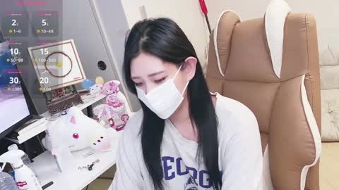 Snapshot of milksola chatting on May 9, 2026, 5:07 pm milksola online show from May 9, 2026, 5:07 pm