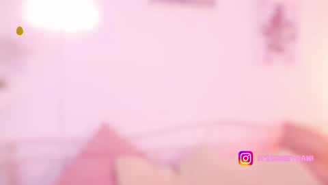 Snapshot of milky_0 chatting on September 13, 2025, 11:15 pm milky_0 online show from September 13, 2025, 11:15 pm