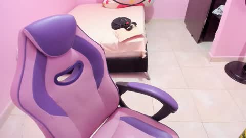 vale online show from November 26, 2025, 7:48 pm