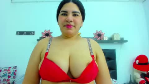 Snapshot of milky_way_18 chatting on January 4, 2025, 1:31 pm milky_way_18 online show from January 4, 2025, 1:31 pm