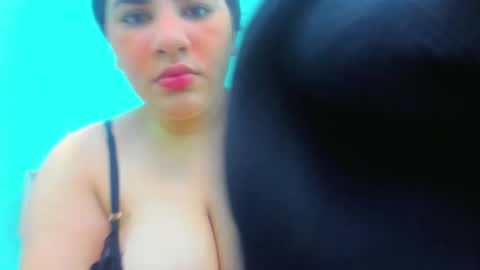 Snapshot of milky_way_18 chatting on December 17, 2025, 2:12 pm milky_way_18 online show from December 17, 2025, 2:12 pm