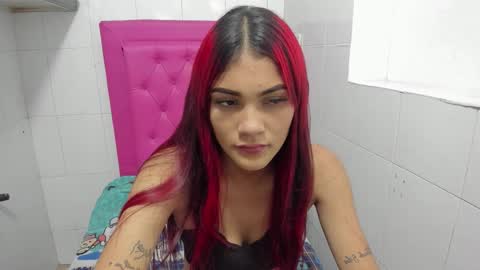 Snapshot of milkyway_18 chatting on December 17, 2025, 2:34 pm milkyway_18 online show from December 17, 2025, 2:34 pm