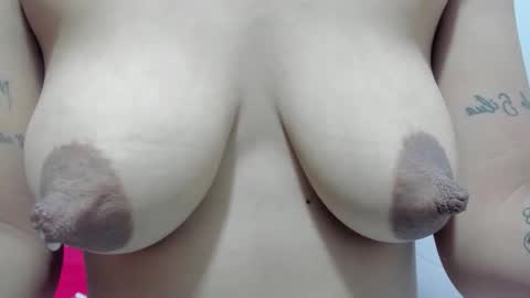 Snapshot of milkyway_18 chatting on February 26, 2026, 1:43 pm milkyway_18 online show from February 26, 2026, 1:43 pm