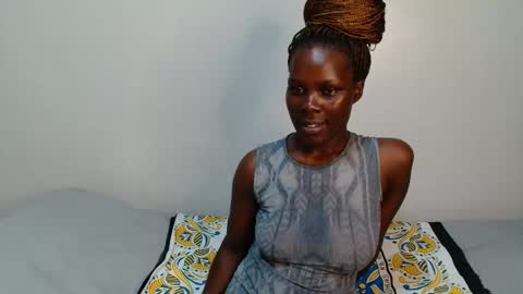 Snapshot of milla_nova chatting on January 14, 2026, 12:44 pm nova online show from January 14, 2026, 12:44 pm