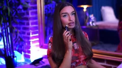 Milla online show from November 14, 2025, 8:13 am