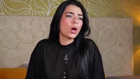 Snapshot of millabliss chatting on October 5, 2025, 8:40 pm MillaBliss online show from October 5, 2025, 8:40 pm