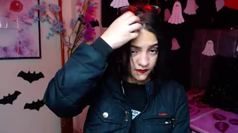 Snapshot of millacounisslosexanal chatting on October 28, 2025, 2:31 pm Violeta online show from October 28, 2025, 2:31 pm