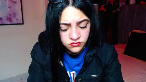 Snapshot of millacounisslosexanal chatting on November 28, 2025, 1:47 pm Violeta online show from November 28, 2025, 1:47 pm