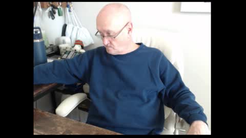 Snapshot of millenium0129 chatting on October 22, 2025, 4:07 pm millenium0129 online show from October 22, 2025, 4:07 pm