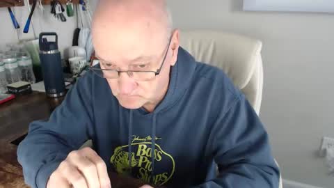 Snapshot of millenium0129 chatting on October 28, 2025, 2:53 pm millenium0129 online show from October 28, 2025, 2:53 pm