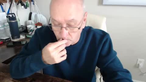 Snapshot of millenium0129 chatting on November 13, 2025, 4:50 pm millenium0129 online show from November 13, 2025, 4:50 pm