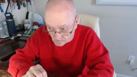 Snapshot of millenium0129 chatting on December 2, 2025, 4:57 pm millenium0129 online show from December 2, 2025, 4:57 pm