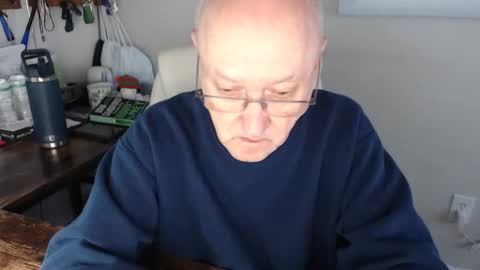 Snapshot of millenium0129 chatting on December 5, 2025, 6:48 pm millenium0129 online show from December 5, 2025, 6:48 pm