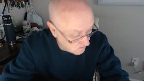 Snapshot of millenium0129 chatting on December 18, 2025, 3:29 pm millenium0129 online show from December 18, 2025, 3:29 pm