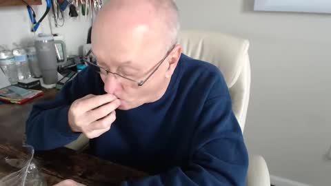 Snapshot of millenium0129 chatting on January 8, 2026, 6:43 pm millenium0129 online show from January 8, 2026, 6:43 pm