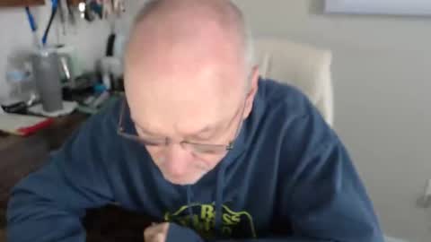 Snapshot of millenium0129 chatting on January 14, 2026, 7:19 pm millenium0129 online show from January 14, 2026, 7:19 pm