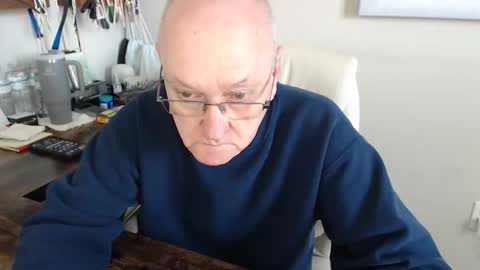 Snapshot of millenium0129 chatting on February 6, 2026, 5:27 pm millenium0129 online show from February 6, 2026, 5:27 pm