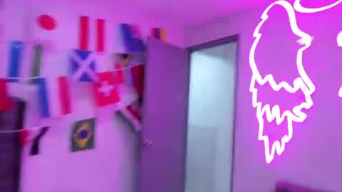 miller_silvana online show from June 24, 2026, 11:31 am