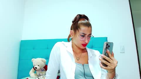Snapshot of miller_sweet chatting on January 25, 2025, 12:17 am Aleja online show from January 25, 2025, 12:17 am