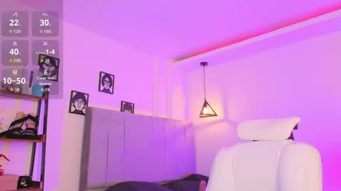miller_vanessa_ online show from April 28, 2026, 8:58 pm