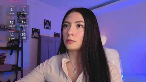 miller_vanessa_ online show from May 4, 2026, 8:49 pm