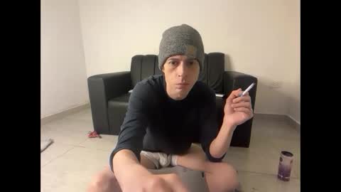 SlimnHungOH online show from June 11, 2026, 2:33 am