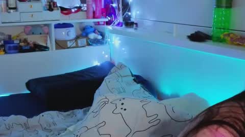 Millie online show from November 6, 2025, 2:29 pm