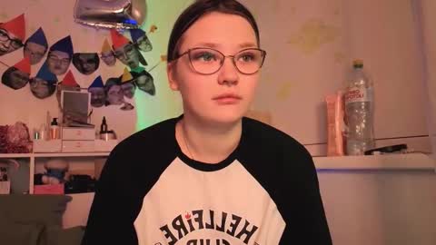 Snapshot of milliedoll chatting on January 9, 2026, 1:08 am Millie online show from January 9, 2026, 1:08 am