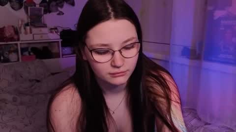 Snapshot of milliedoll chatting on February 8, 2026, 12:19 pm Millie online show from February 8, 2026, 12:19 pm