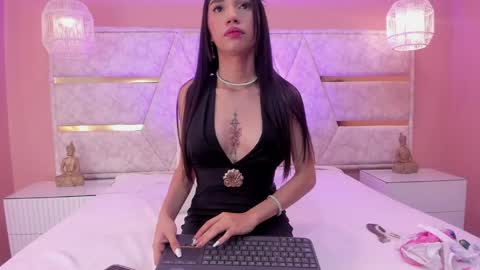millie  online show from May 20, 2026, 2:51 am