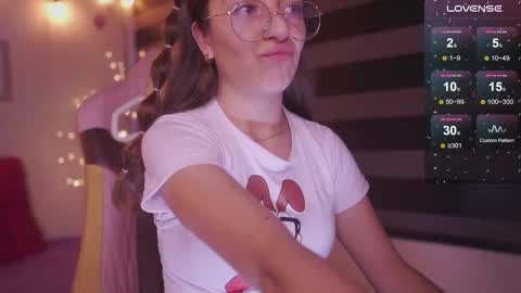 MILLY online show from February 28, 2025, 11:12 pm