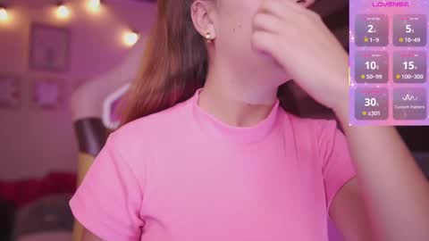 MILLY online show from March 10, 2025, 8:01 pm