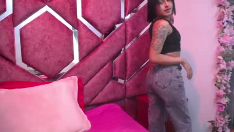 Snapshot of milly_print chatting on February 20, 2025, 2:40 am Milly Print online show from February 20, 2025, 2:40 am