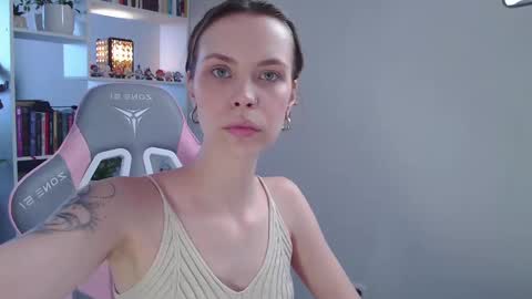 Snapshot of milly_ross23 chatting on February 17, 2025, 7:15 am Milly online show from February 17, 2025, 7:15 am