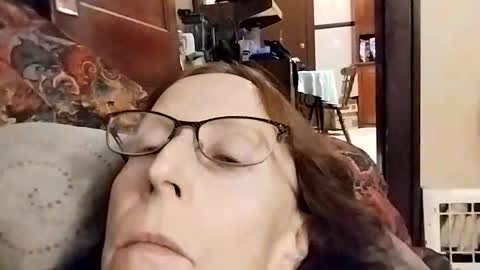 Snapshot of miloanj chatting on December 18, 2025, 2:50 am miloanj online show from December 18, 2025, 2:50 am