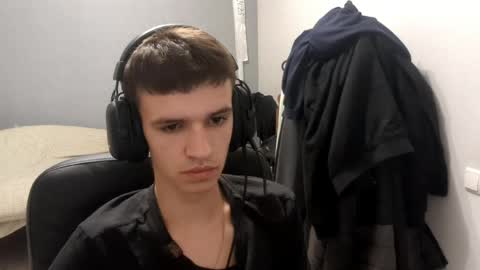 Denis online show from May 19, 2026, 11:33 pm