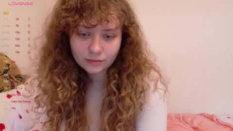 Snapshot of milounee chatting on March 7, 2026, 8:22 am milounee online show from March 7, 2026, 8:22 am